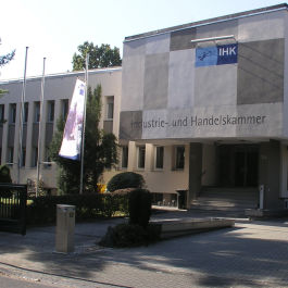 Das Ingenieurbüro Klöffel unterstützte die Neubau- und Sanierungsarbeiten der IHK Hanau durch die Leistungsphasen-Planung HOAI 1-8.